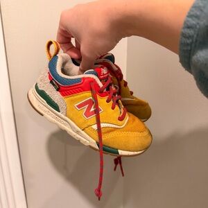 9C New Balance 997H Kids Sneakers in Yellow and Red